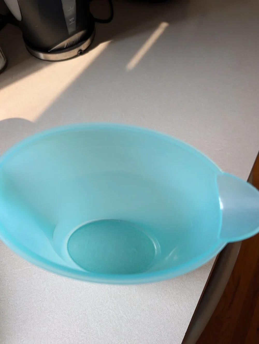 Tupperware Light Green Plastic Pitcher with Lid and Handle NEW